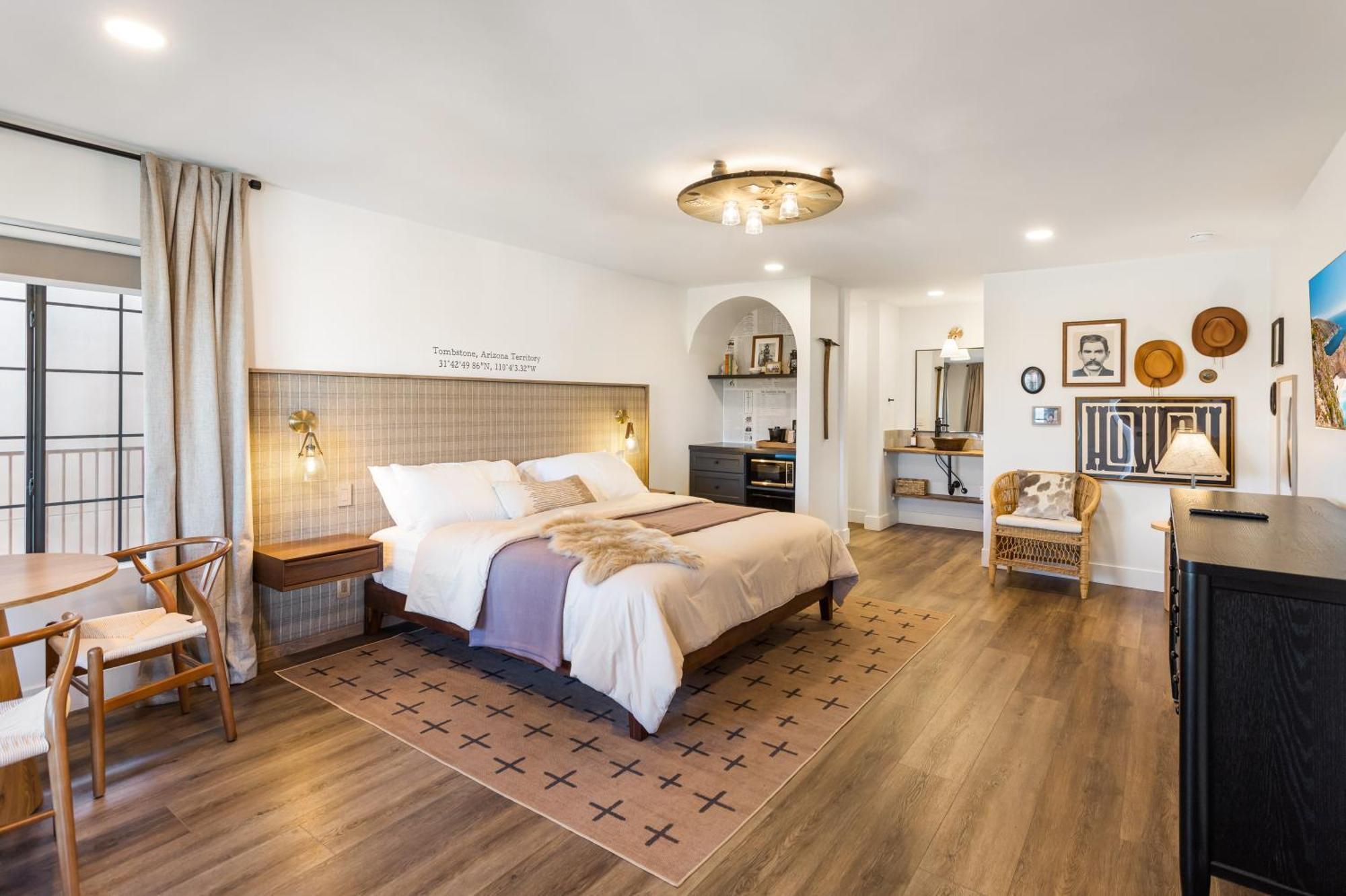 Inn History Тумстон Экстерьер фото